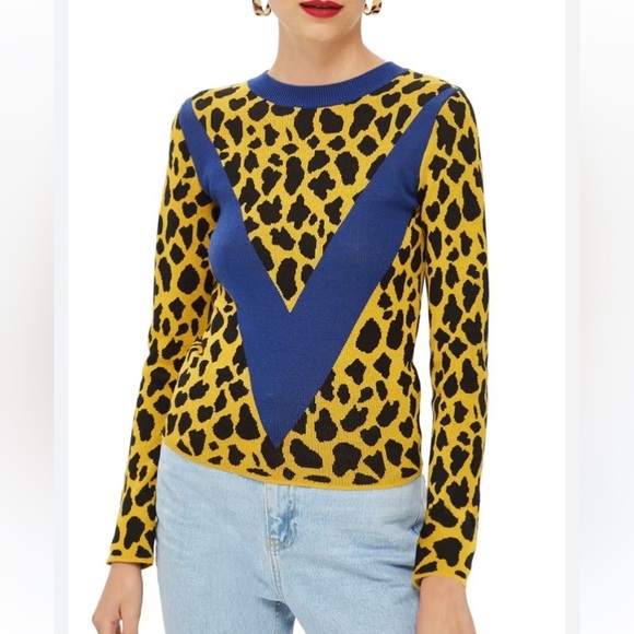 Topshop Tops - Topshop Yellow and Blue Leopard Print Sweatshirt size 6